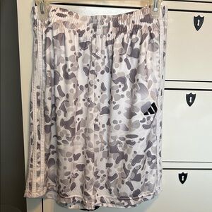 Adidas boys XL shorts. Size 18/20